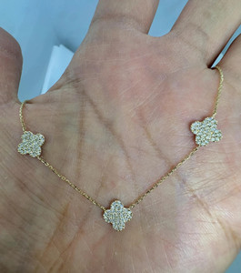 Collier 5 fleurs en moissanite véritable taille ronde 1,80 carat, plaqué or jaune 14K sur argent, fait main, luxe, mariage - Product Image 2