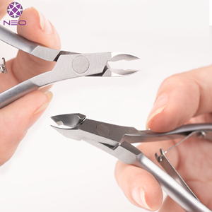 Pedicure Kit With Good Price and Low MOQ Disposable Home Manicure Pedicure Kit Trendy Custom Nail Kit - Product Image 2