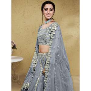 Excelente ropa de boda de red de trabajo de lámina gris Lehenga Choli con Dupatta - Product Image 4