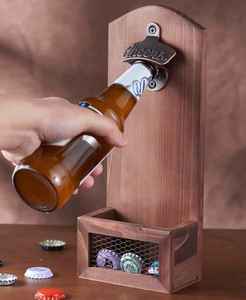 Abridor de Botellas de Madera para Montar en la Pared |   Recogedor de Gorras Integrado |   Accesorio de Bar Rústico Hecho a Mano |   Decoración de Cocina |   Pub en Casa y Cueva del Hombre - Product Image 3