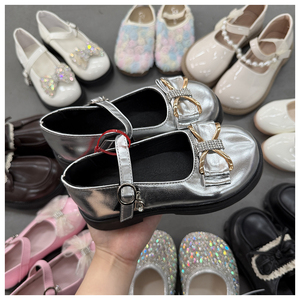 Chaussures Mary Jane coréennes populaires en gros pour enfants, chaussures d'école en stock, livraison aléatoire de chaussures de princesse pour enfants assorties - Product Image 5