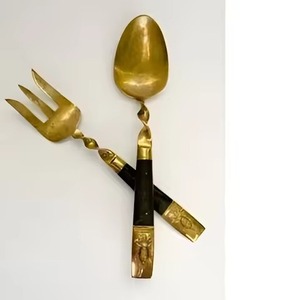 Ensemble de couverts en laiton faits à la main, finition dorée, ensemble d'ustensiles de table élégants pour restaurant, hôtel, banquet, dîner - Product Image 5