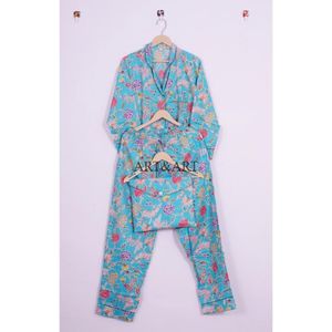 Conjunto de Pijama Floral Hecho a Mano en India para Mujer, Ropa de Dormir Cómoda, Suave y Transpirable, Diseño Floral de Otoño/Verano, Manga Larga - Product Image 5