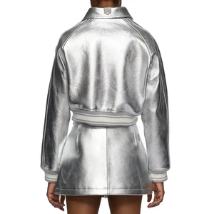 Chaqueta Corta de Cuero Genuino Avirex para Mujer, Chaqueta Brillante Avirex con Bordado Personalizado, Estilo Varsity con Cierre para Primavera, Verano e Invierno - Product Image 2