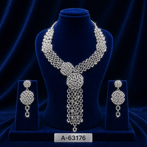 Parure de bijoux plaqué or 24 carats avec fleurs, collier et boucles d'oreilles, pour femme, style ethnique classique, en alliage A-63173 - Product Image 3
