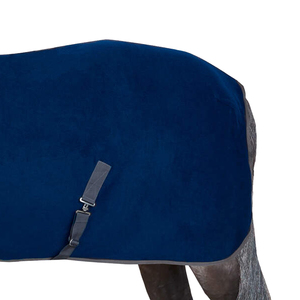 Couverture en polaire pour cheval, personnalisée, durable, super douce et chaude pour l'hiver, couverture de sortie réglable pour cheval, fabriquée au Pakistan - Product Image 3