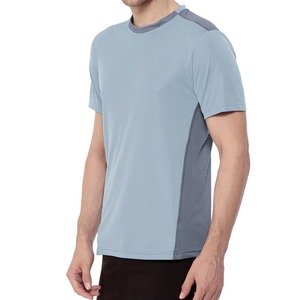 เสื้อยืดคอกลมแขนสั้นผู้ชาย สีฟ้าอ่อน ทรงปกติ ผ้าถักแห้งเร็ว 100% ผ้าฝ้าย สไตล์ลำลอง สีพื้น โลโก้ด้านหน้า - Product Image 3