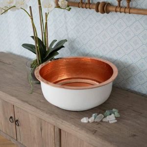 Cuenco de cobre para pedicura con acabado martillado para tratamiento de spa de pies, para uso en salón y en casa, para relajación - Product Image 1