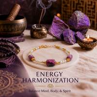 Bracelet minimaliste en perles de Sugilite violette d'Afrique du Sud avec des perles d'eau douce naturelles élégantes pour un équilibre intérieur