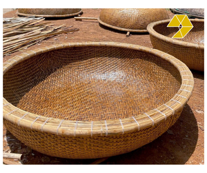 Bote de Cesta Redonda Vietnamita con Asiento y Remo, Bote de Cesta Pintado a Mano, Bote de Pesca de Bambú Impermeable y Duradero - Product Image 1