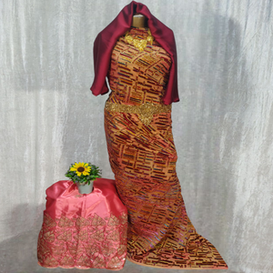 ชุดเดรสผ้ากำมะหยี่สำหรับสุภาพสตรี - Product Image 2