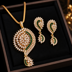 LISAJEWELLERS - Juego de Collar y Aretes de Lujo con Diseño de Hojas de Paisley en Color Verde Esmeralda, Chapado en Oro y Latón con Circonitas, Joyería para Novia - Product Image 4