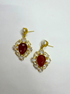 Parure de mariée collier ras-du-cou, boucles d'oreilles, maangtika, bandeaux de perles, plaqué or 18 carats, collier Dori, ensemble classique en cristal et strass - Product Image 2