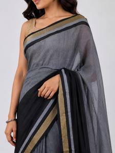 Sari long élégant noir et gris en coton avec bordure dorée, tenue de mariage traditionnelle pour femme, infroissable, anti-humidité, recyclé - Product Image 2