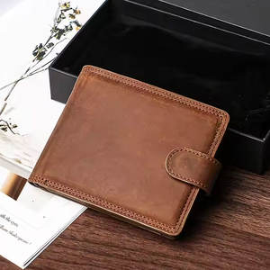 Cartera de cuero genuino para hombre con estructura plegable, protección y interior organizado para tarjetas y efectivo - Product Image 5