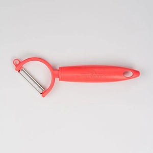 Éplucheur à lame dentelée élégant JAYA MATA JM122 avec lame pivotante et manche en ABS pour pommes de terre, carottes, pommes – Outil de préparation alimentaire pour la cuisine - Product Image 5