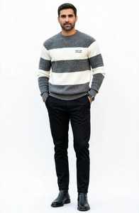 Suéter de Punto con Capucha y Cuello Redondo para Hombre, Color Gris con Estampado Blanco, Manga Larga, Estilo Casual para Primavera, Marca Oneten Apparel - Product Image 4