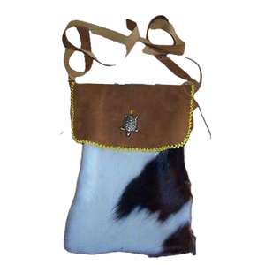 Sporran écossais de style Jacobite, avec une pochette en cuir marron et un cantle ornemental en laiton massif - Product Image 4