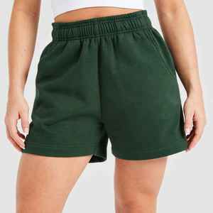 Short décontracté pour femme, en microfibre lisse, sans frottement, haute performance, pour la gym et les activités intenses - Product Image 1