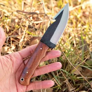 TARJ ENTERPRISES OEM Cuchillo de caza de hoja fija de acero de alto carbono con punta caída, mango de madera de grado industrial y cuero, venta al por mayor - Product Image 4