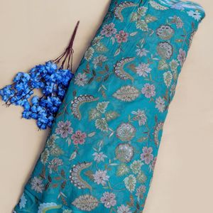 ผ้าจอร์เจตต์เนื้อธรรมชาติปักลายดอกไม้สีเขียวมรกตแบบเหมือนจริง ประดับด้วยเลื่อม เหมาะสำหรับชุดเจ้าสาวสุดหรู - Product Image 1