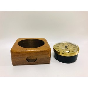 Nouvelle Arrivée Horloge de Bureau en Bois Forme Géométrique Mouvement à Quartz Affichage à Aiguilles Design Mid-Century Moderne Fonctionnant sur Piles - Product Image 2