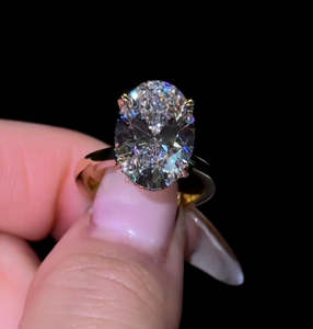 Bague Classique en Diamant Jaune Taille Ovale pour Femme, Or Blanc, Diamant Jaune Ovale, Sertissage Élégant à Griffes, Bijou de Mariage, Cadeau - Product Image 3