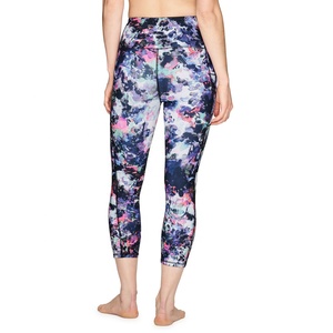OEM Manufacturer Women Elastic Waist Capri <b>Leggings</b> <b>Pockets</b> Quick Dry Breathable Custom Sublimation Printing Fitness Clothing - Product Image 4