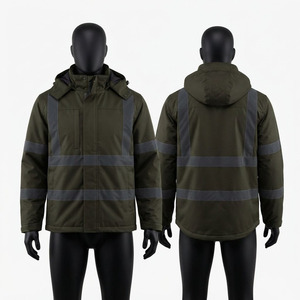 Chaqueta Deportiva Premium de Poliéster 220gsm Verde Oliva con Cinta Reflectante de Seguridad, Capucha, Logotipo Personalizado, Impermeable y Transpirable - Product Image 1