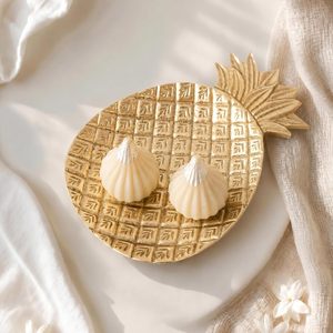 Bandeja Decorativa de Latón con Forma de Piña, Hecha a Mano, para Servir, Decoración del Hogar, Centro de Mesa, Decoración Festiva - Product Image 1