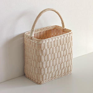 Panier en rotin coloré avec longue poignée, paniers de rangement faits à la main, accessoires d'emballage cadeau - Product Image 3