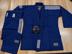 Uniforme de Judo de 450 g/m², Nuevo Diseño en Blanco y Morado, Unisex, Color/Talla Personalizable, Alta Calidad, Spandex/Poliéster/Algodón - Product Image 1