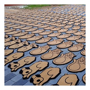 Alfombra Moderna para Perros con Frases Divertidas y Diseños de Huellas, Tejido de Bucle, Fibra de Coco Antideslizante para Tiendas Minoristas - Product Image 2