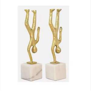 Trophée de Luxe Structuré Or et Cuivre, Trophée Monumental de Qualité Supérieure Plaqué Or et Cuivre - Product Image 2