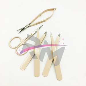 Pinzas para Cejas RMI Color Nude con Logotipo Personalizado, Acero Sostenible, Puntas Inclinadas y Puntiagudas, Pinza para Cejas con Tijeras para Pestañas - Product Image 4