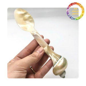Cuchara de Nácar de Lujo Moderna Premium, Hecha a Mano, Ecológica, para Restaurantes de Alta Cocina y Hostelería, 99 Oro - Product Image 1