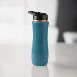 Bouteille d'eau en cuivre noir mat avec bouchon doré, bouteille à boire ayurvédique de luxe, anti-fuite, pour la maison, le bureau, la salle de sport et les voyages - Product Image 3