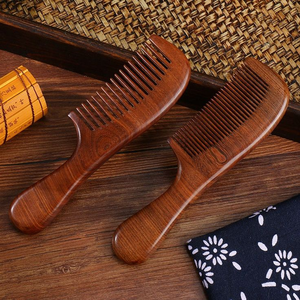 Nuevo peine de bambú ecológico para cabello fino con logotipo personalizado, peine artesanal de madera natural en oferta de proveedor indio. - Product Image 4