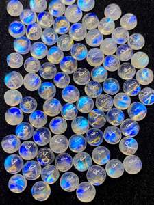 พลอยมูนสโตนสีขาวรุ้ง ทรงคาโบชอง ประกายไฟสีน้ำเงิน ขนาด 4 มม. ถึง 10 มม. สำหรับทำเครื่องประดับ - Product Image 6
