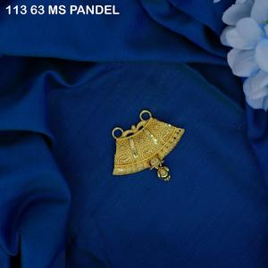 Colgante de circonita para mujer, elegante colgante de aleación chapado en oro antiguo para mujer, colgantes de aleación chapados en oro - Product Image 1