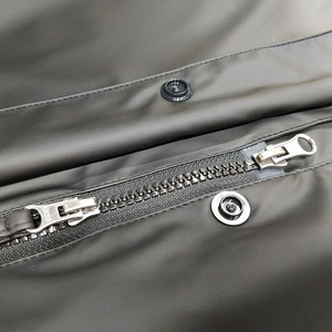 Traje Impermeable de Goma Plegable para Mujer, Poncho Impermeable con Logotipo Personalizable para Pesca, Senderismo y Actividades al Aire Libre - Product Image 3