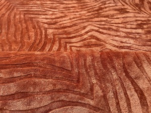 Alfombra de Seda Ondulada Color Naranja Quemado – Alfombra de Lujo Hecha a Mano - Product Image 2