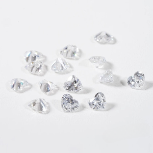 เพชรทรงหัวใจ CVD เพาะเลี้ยงในห้องปฏิบัติการ น้ำหนักรวม 14.55 กะรัต ขนาด 3.85 ถึง 4.50 มม. ความสะอาดระดับ VVS เพชรสำหรับทำเครื่องประดับเพื่อการส่งออก - Product Image 3
