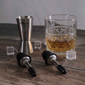 Jigger à cocktail double face classique en acier inoxydable – Outil de mesure de boissons haut de gamme – Accessoire élégant pour service de bar - Product Image 6