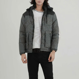 Vêtements d'hiver en gros pour hommes : veste matelassée avec rembourrage confortable, design élégant et options de personnalisation pour les entreprises - Product Image 3