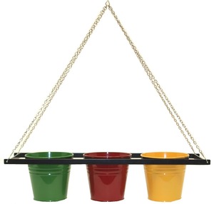 Ensemble de pots à fleurs suspendus en métal moderne avec pots verts, rouges et jaunes pour l'affichage de plantes d'intérieur et d'extérieur - Product Image 3