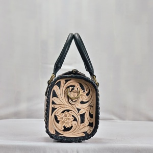 Bolso de Mano de Cuero Genuino de Lujo con Patrón Floral en Relieve, Panel de Tablero de Ajedrez, Cierre de Cremallera, Asa Superior Premium, Mini Bolsos de Mano - Product Image 2