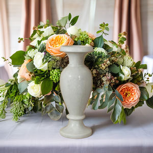 Jarrón de Flores Moderno Hecho a Mano con Incrustaciones de Piedras Semipreciosas para Decoración de Mesa en Bodas - Product Image 1