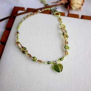 Collar de Cuentas con Colgante de Corazón de Ágata Verde, Joyería Boho con Cuentas de Vidrio, Collar Delicado Minimalista en Capas - Product Image 4