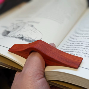 Soporte de Anillo para el Dedo para Leer Libros, Sujetador de Dedos de Madera - Product Image 1